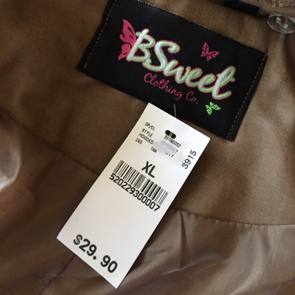 Vest - Picture 4 of 5